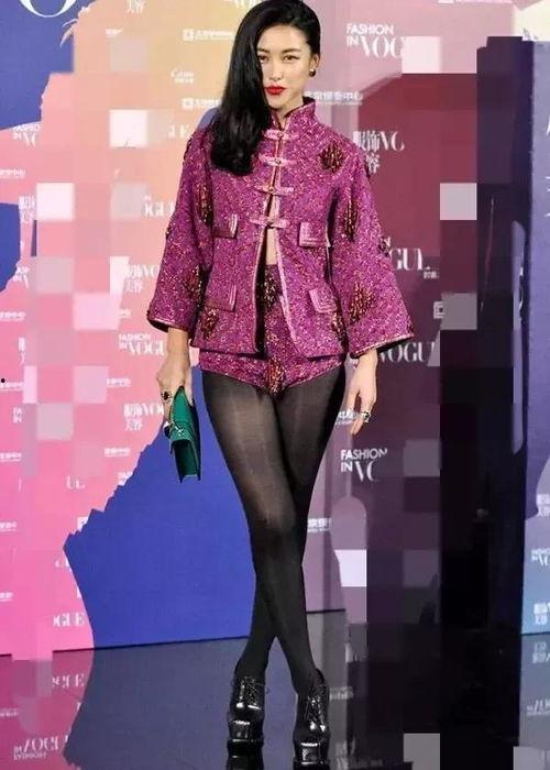 明星黑丝袜穿搭 首次独家爆料在线揭秘,独家首次在线大公开